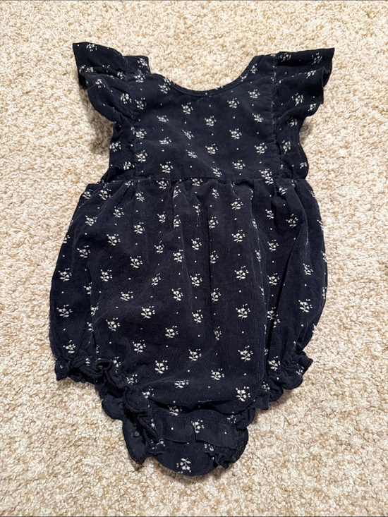 Konges Slojd Other - Black Corduroy Floral Baby Bodysuit with Flutter Sleeves